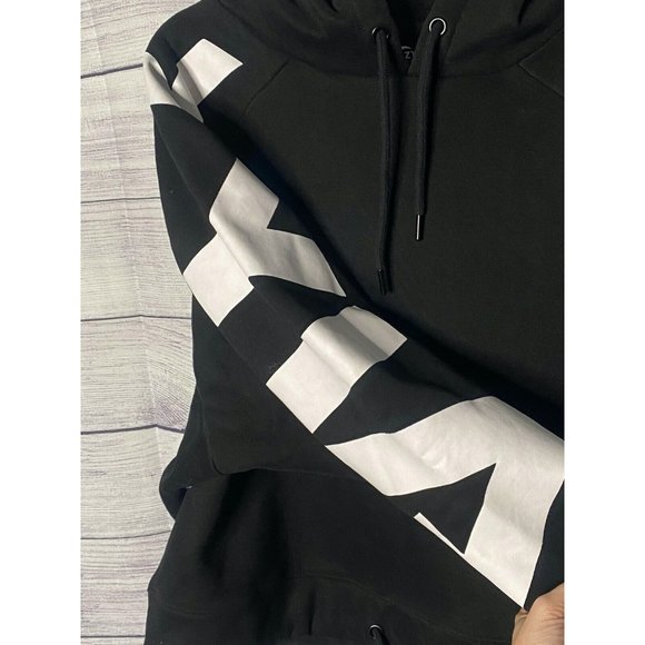 ZYIA women's Black Crop Sweatshirt Size XXL - 2XL with large logo on sleeve - Picture 3 of 6